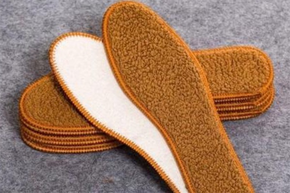 为什么冬天鞋垫容易湿