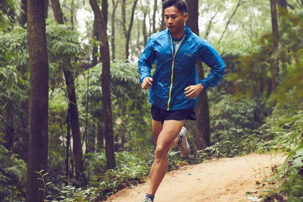 哥伦比亚户外什么档次