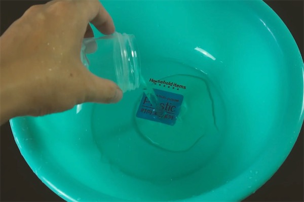 花露水洗衣服放多了怎么办